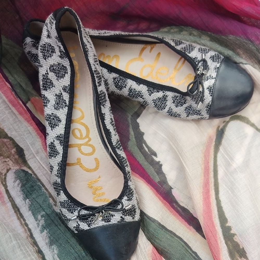 Sam Edelman Animal Print Flats 8.5